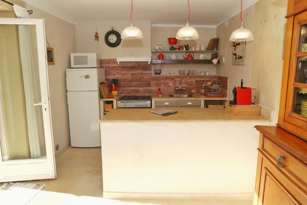 L'Oustaou Dorey Saint-Cyr-sur-Mer Exterior foto